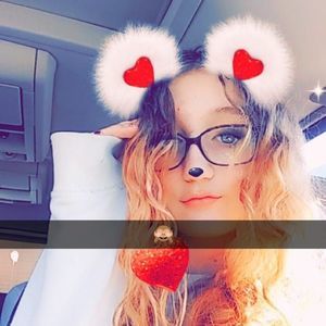 Meet your Posher, Lacey